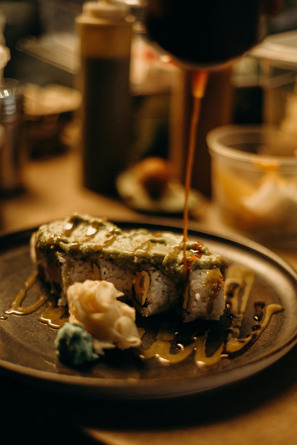 板上的食物酱