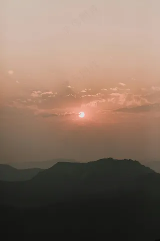 云海日落层峦叠翠