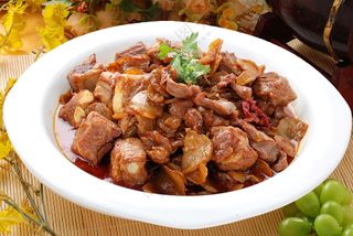 排骨鸡胗土豆