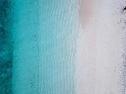 模糊的青蓝色渐变背景