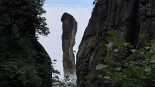 三清山之巨蟒出山，户外游泳海报