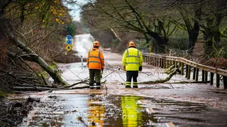 洪水自然灾害防洪预警摄影图