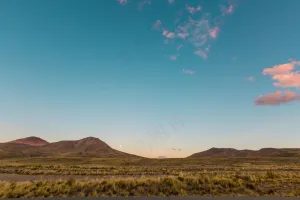 荒漠地带的宁静黄昏