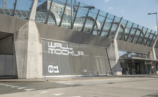 商场超市外墙门店门头招牌贴图海报店铺店招橱窗logo样机-28