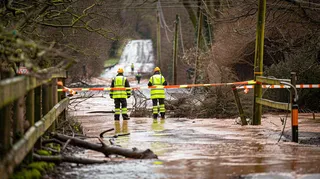洪水自然灾害防洪预警摄影图