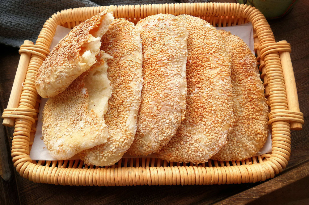 香脆芝麻烧饼图片