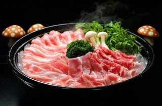 雪花肥牛牛肉寿喜烧烤肉食材美食摄影图