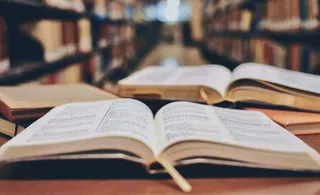 世界读书日阅读知识图书馆摄影图