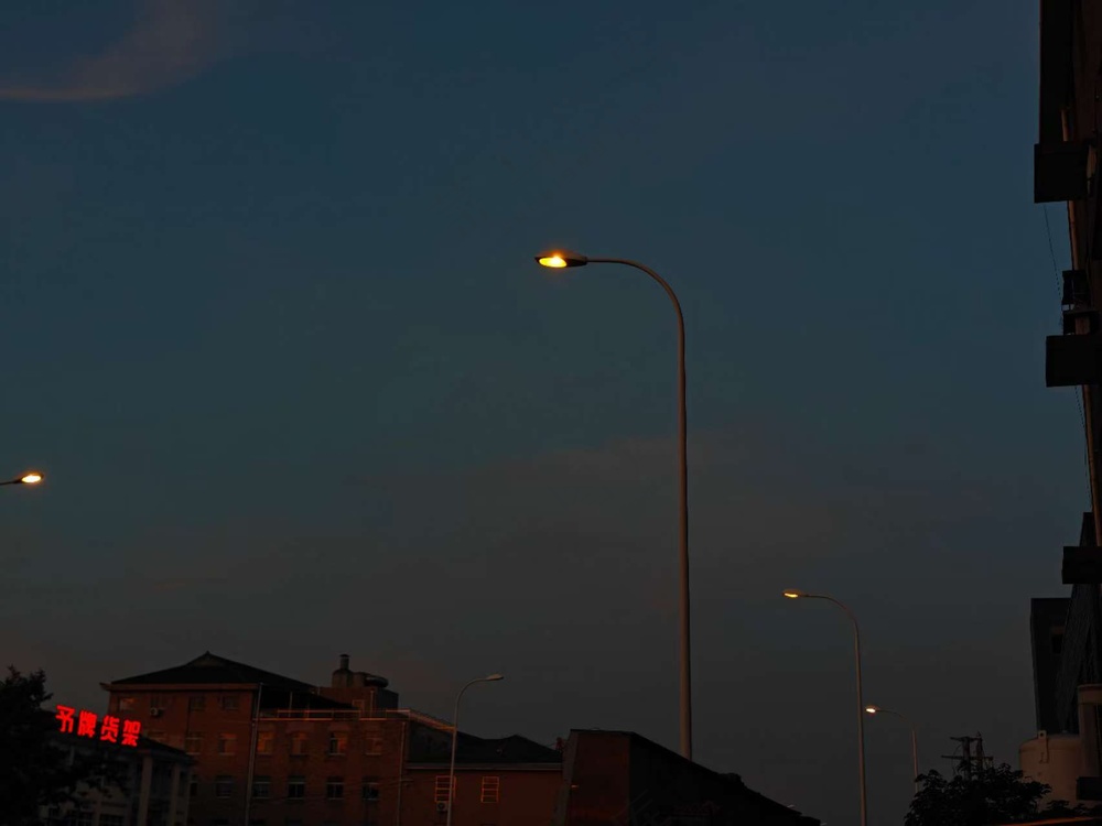 下班的路灯