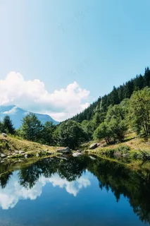 山静水明,天蓝云淡 山静水明,天蓝云淡
