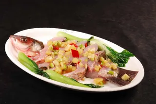 冬菜碎蒸草鱼