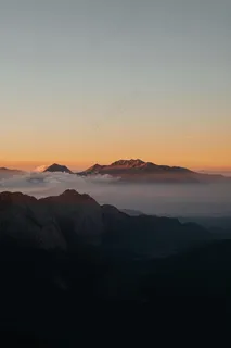 云峰破晓静谧图 云峰破晓静谧图