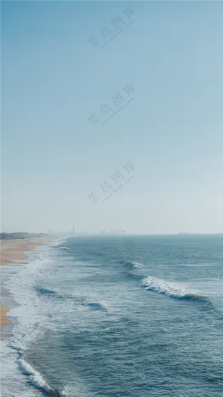 蓝色大海沙滩图片