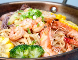 海鲜面美食图片