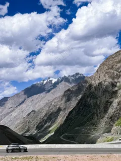 西北高原公路独库公路