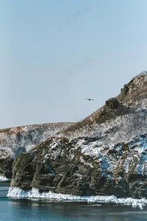 冬日海岸线上的孤岛 冬日海岸线上的孤岛