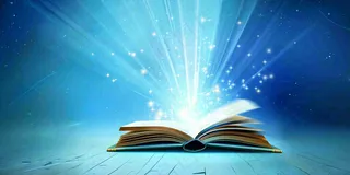 翻开的书本知识海洋阅读教师节蓝色背景