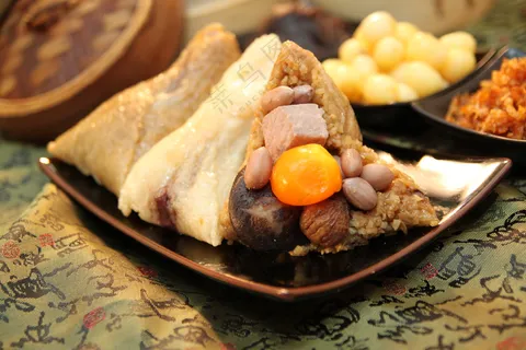 多种肉粽子照片图片包粽子粽子摄影裹粽籺粽子摄影端午节茶餐厅粽子