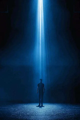 企业招聘公司简章职场精英背景