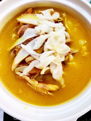 金汤花胶鸡锅美食图片