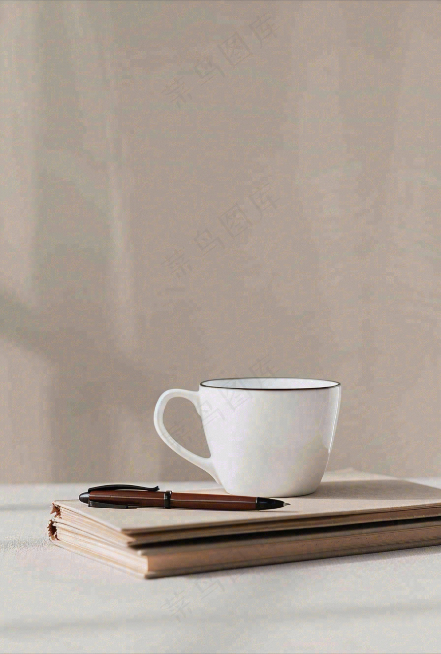 书本课本上的咖啡饮料教师节唯美摄影图