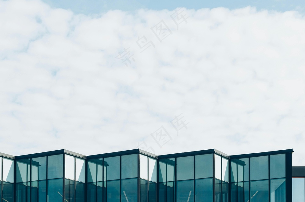 免费 黑色和灰色的混凝土建筑照片 素材图片
