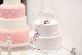 免费 白软糖蛋糕 素材图片