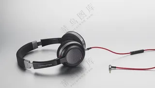 黑色轻巧有线头戴耳机样机