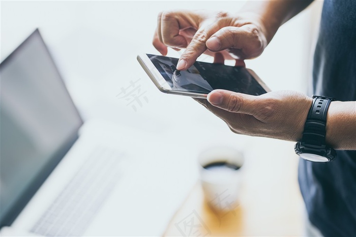 现代通讯科技手机支付高清图片