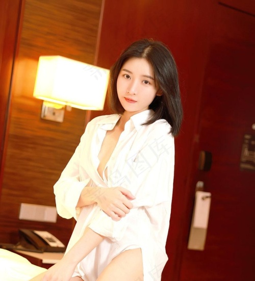 超高清推女郎国模美女性感写真集下载