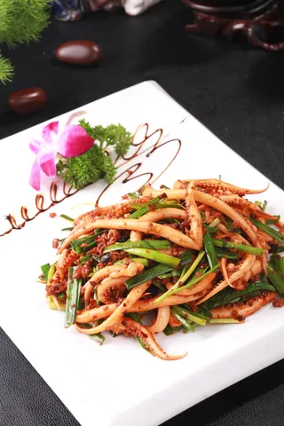 韭菜肉沫鱿鱼丝38元一份 (3)