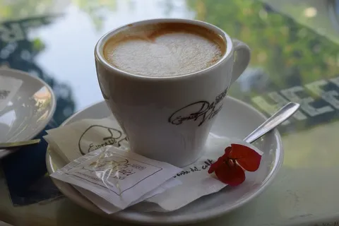 香浓拉花咖啡饮料图片 香浓拉花咖啡饮料图片