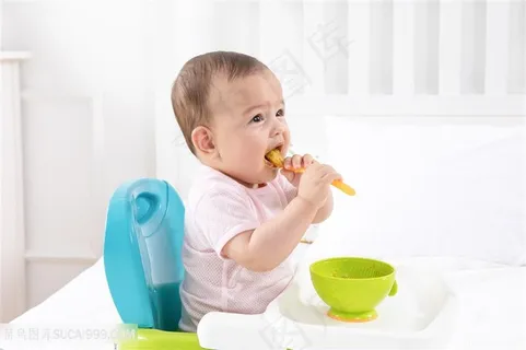 吃饭的宝宝海报