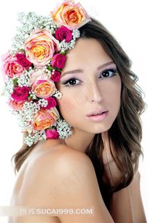 鲜花装点的长头发美女写真摄影高清图片