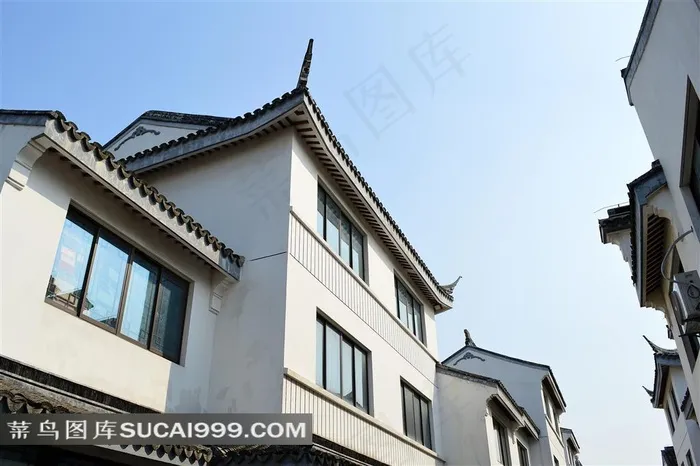 白墙黑瓦的古建筑