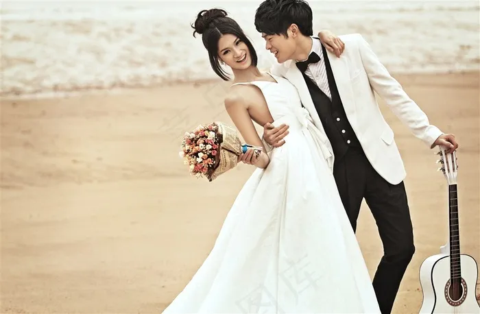 甜蜜爱情海婚纱样片