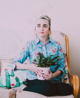 mm131美女衬衫少妇图片