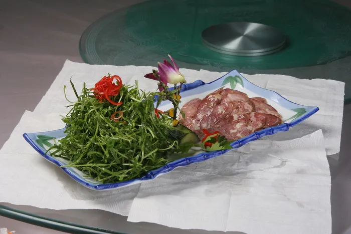 苦菊拼香肠