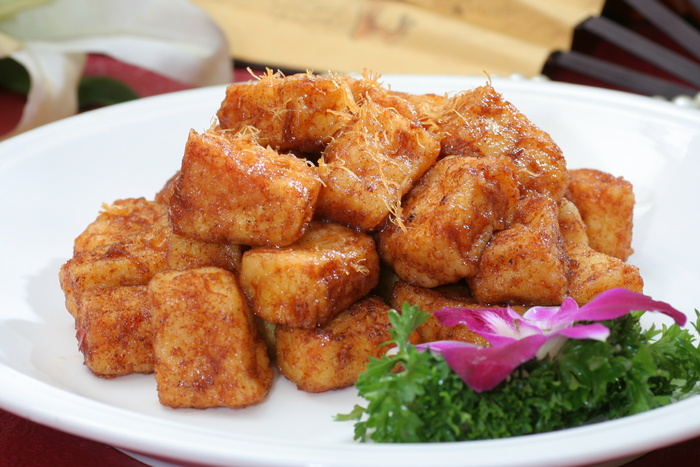 贝茸烧豆腐     18元