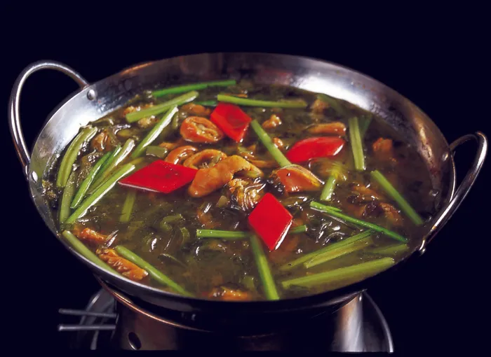 1009CS-0077锅仔酸菜肥肠