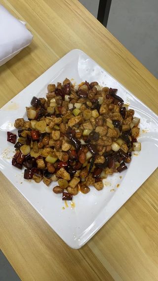 宫保鸡丁菜品实拍图片