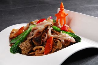 川菜湘菜高清菜谱 松茸菌炒象鹅扣