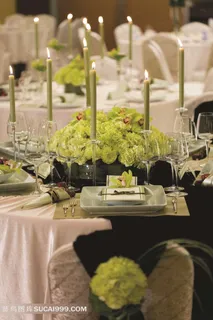 布置精美的餐桌