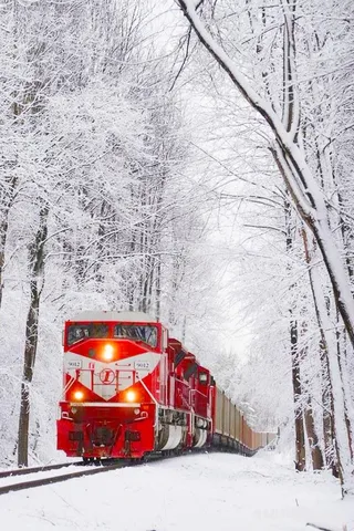 唯美冬季火车高清风景画