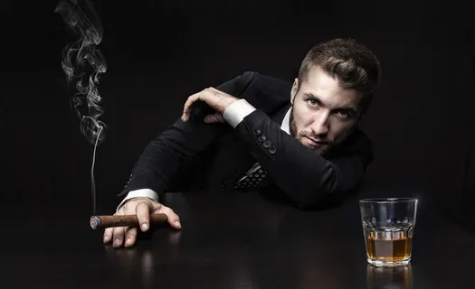 男人与香烟美酒 男人与香烟美酒