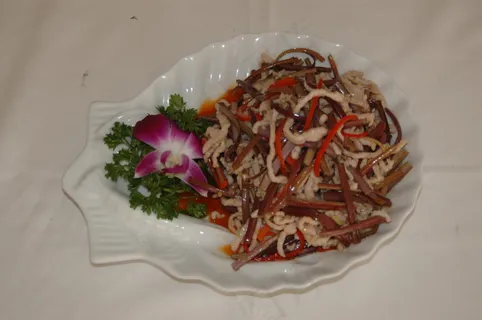 野山蕨炒肉  野山蕨炒肉