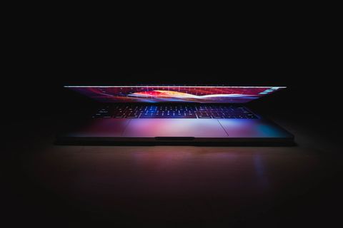 轻薄微边框笔记本电脑图片