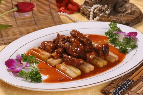 32 土豆局排骨 华荣酒店