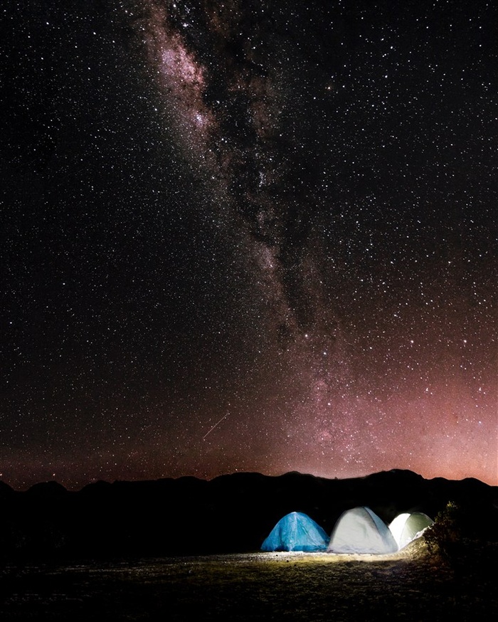 唯美夜空野营高清图片