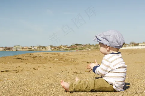 玩耍的小孩图片 玩耍的小孩图片